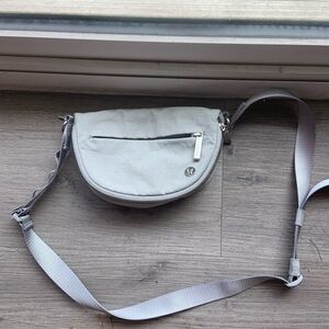 Lululemon all night featival bag *micro 2L